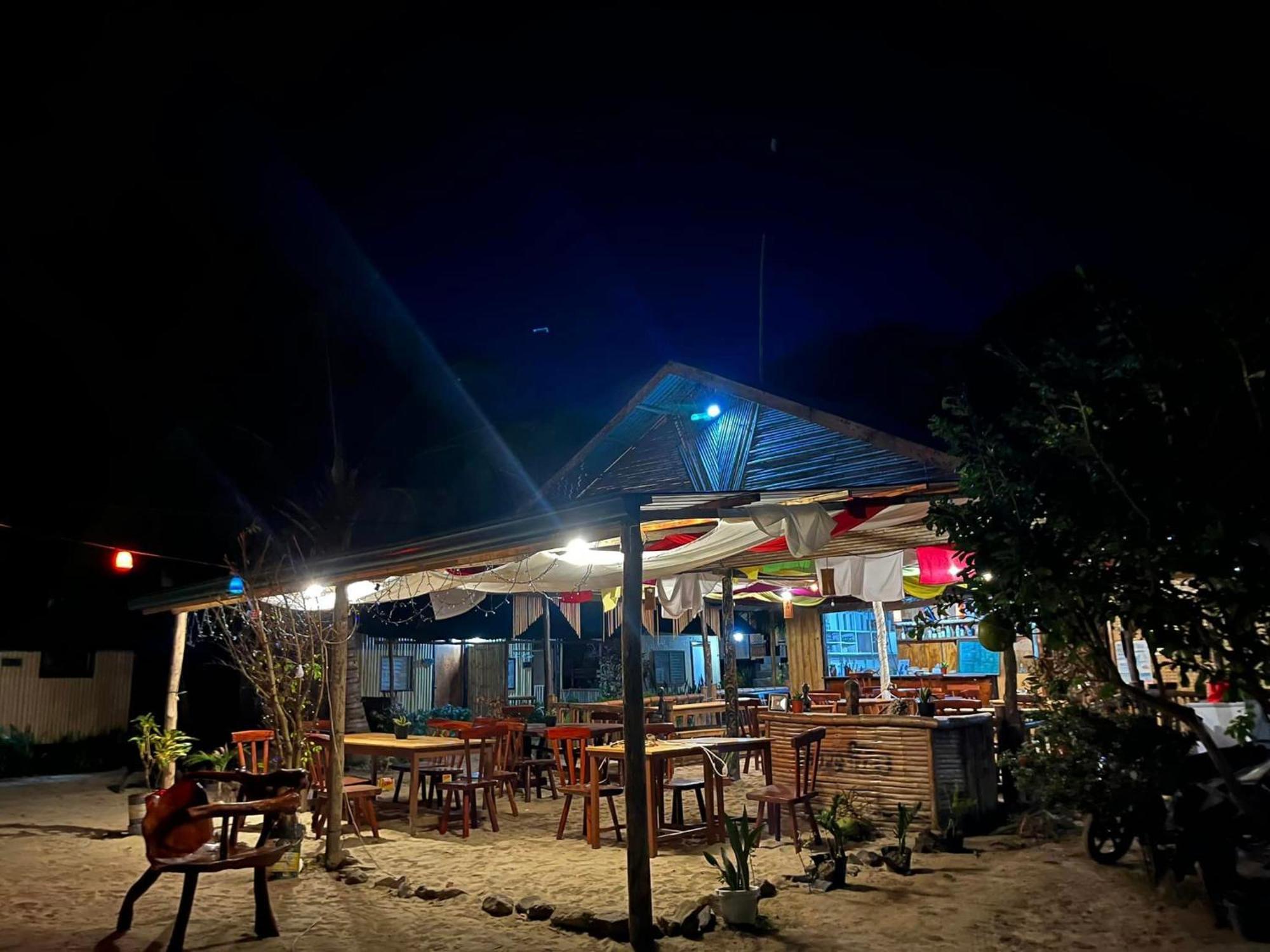 Floresitas Beach Resort El Nido Exteriör bild